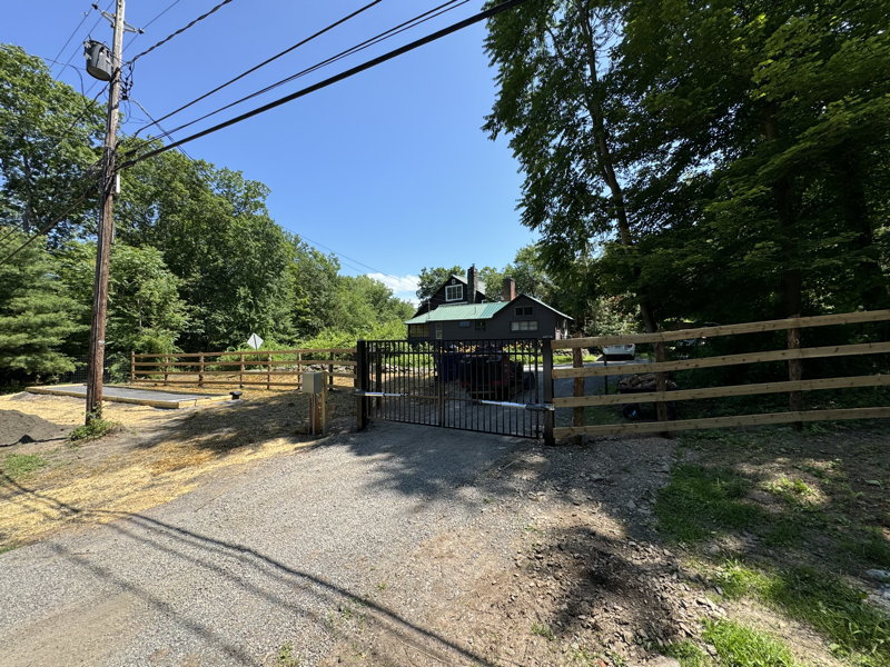 Custom Cedar Fence with Automated Driveway Gate